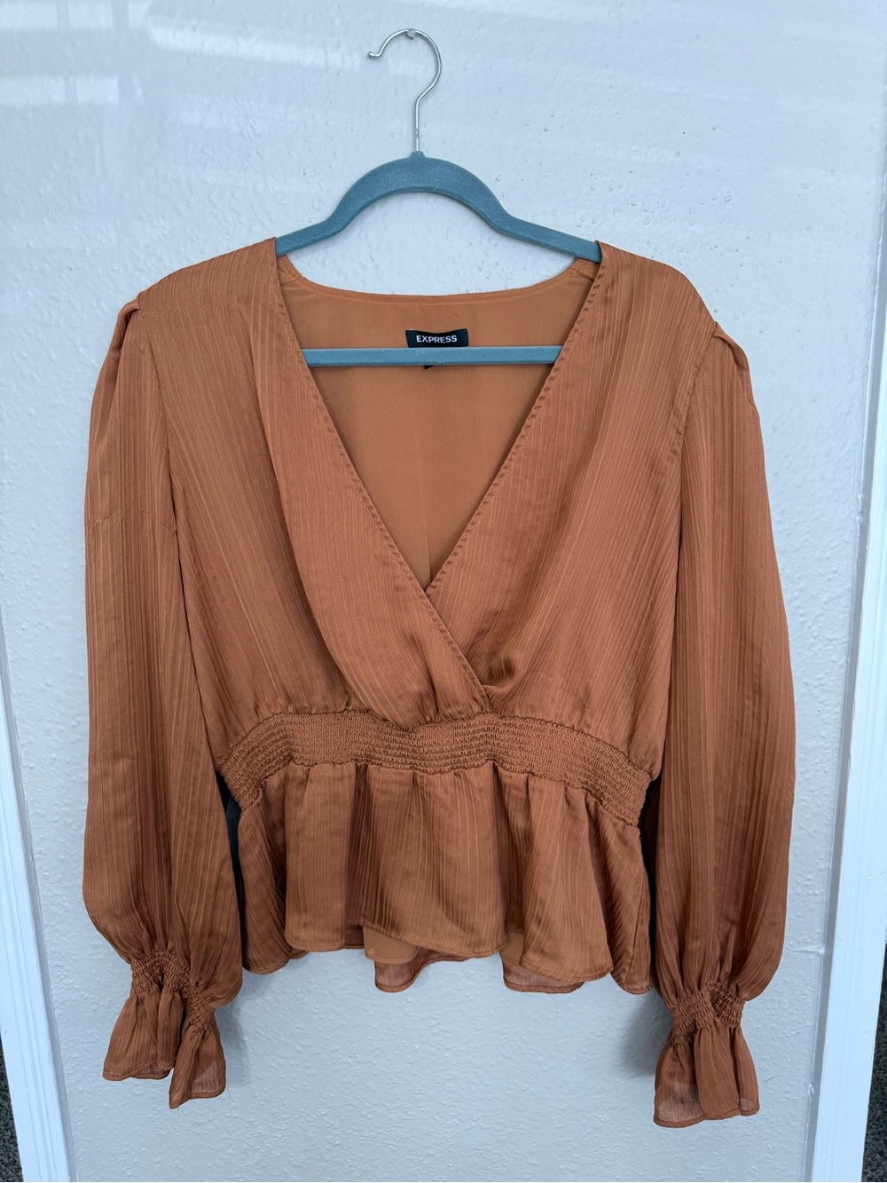Express Textured Peplum Blouse | Long Sleeve | Size L